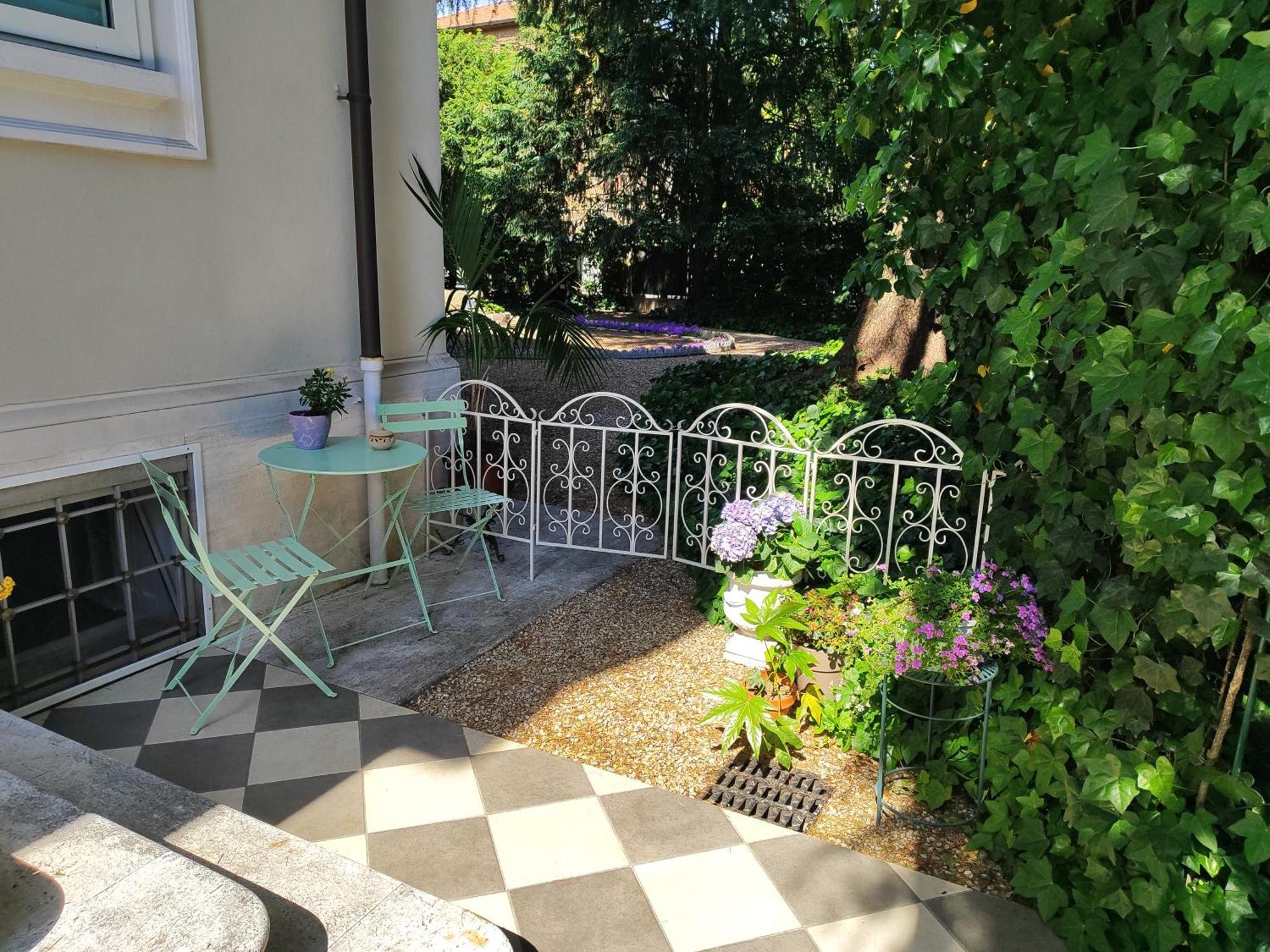 Casa Valli Reggio Emilia Luaran gambar